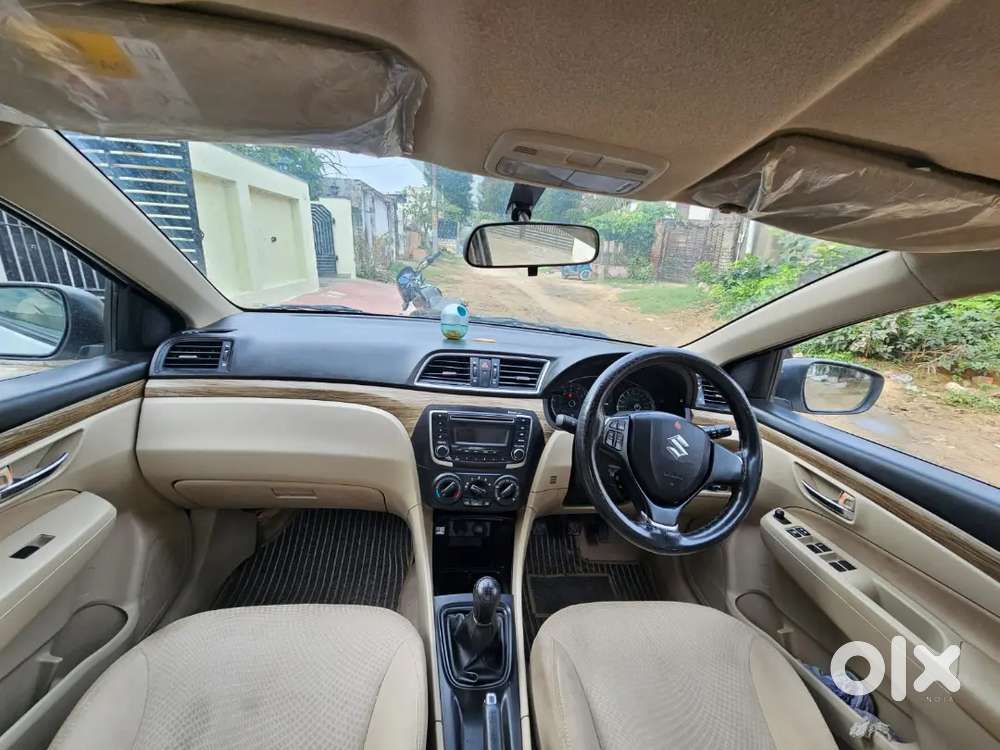 Maruti Suzuki Ciaz Sigma Petrol 2023 1st Owner Running 40000