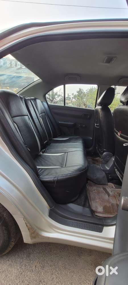 Maruti Suzuki Swift Dzire Lxi Optional-o, 2011, Petrol