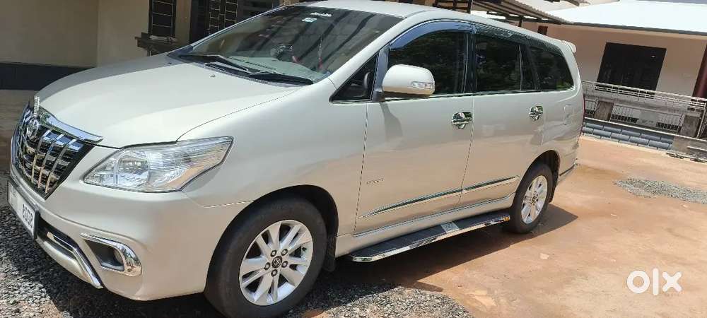 Toyota Innova 2012 Diesel 306000 Km Driven