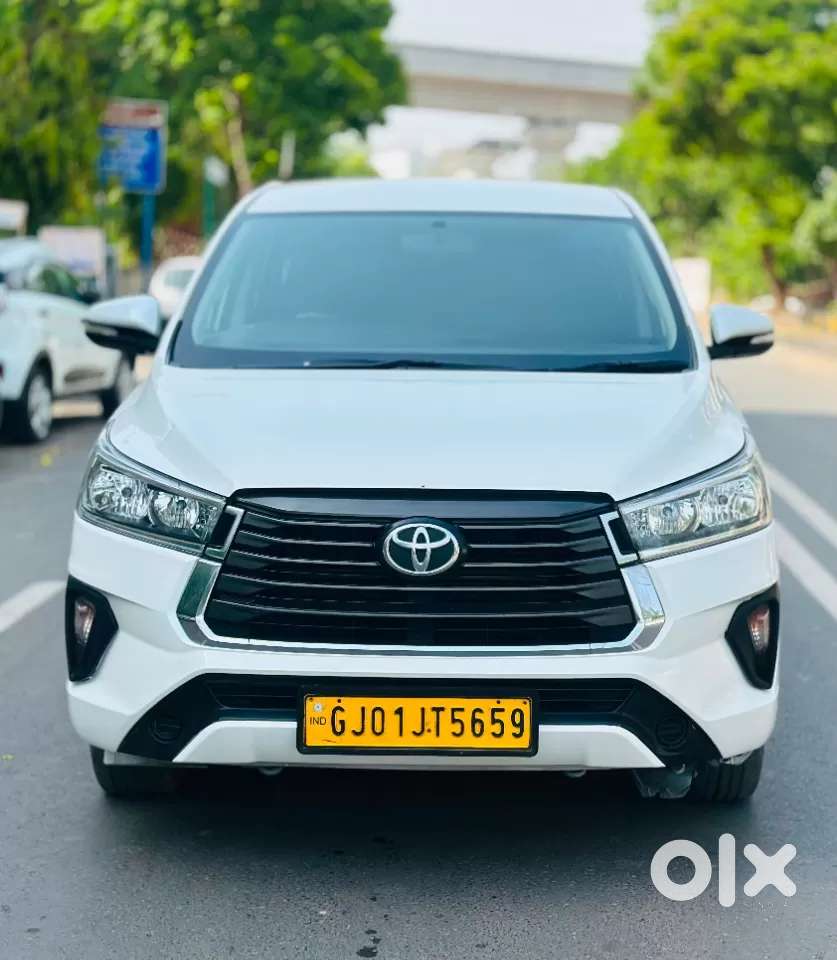 Toyota Innova Crysta [2020-ongoing] 2.4 Gx 8 Str, 2022, Diesel