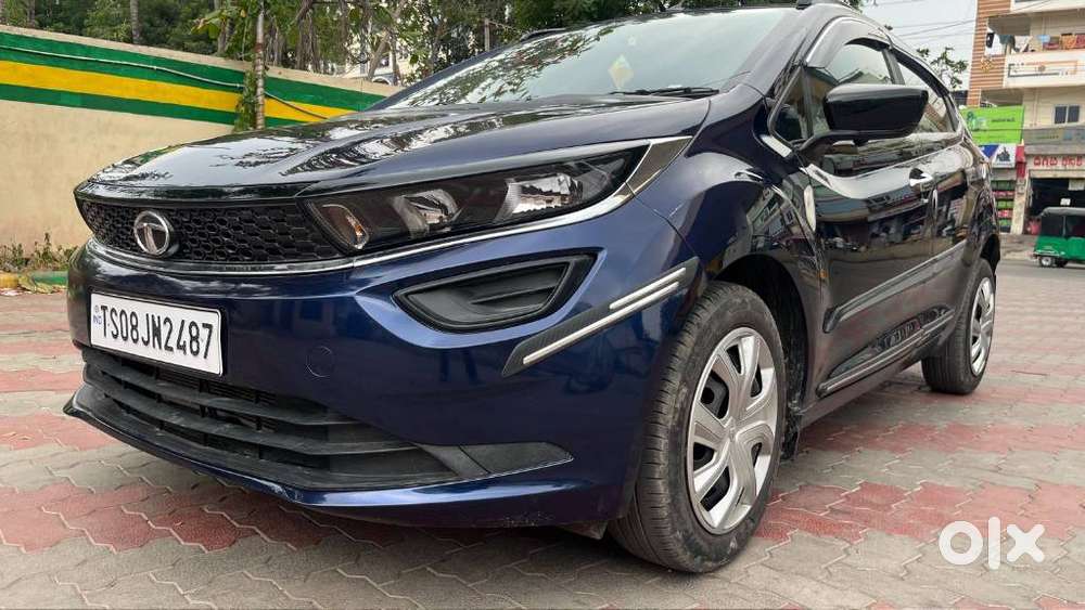 Tata Altroz 1.2 Xm Plus, 2023, Petrol