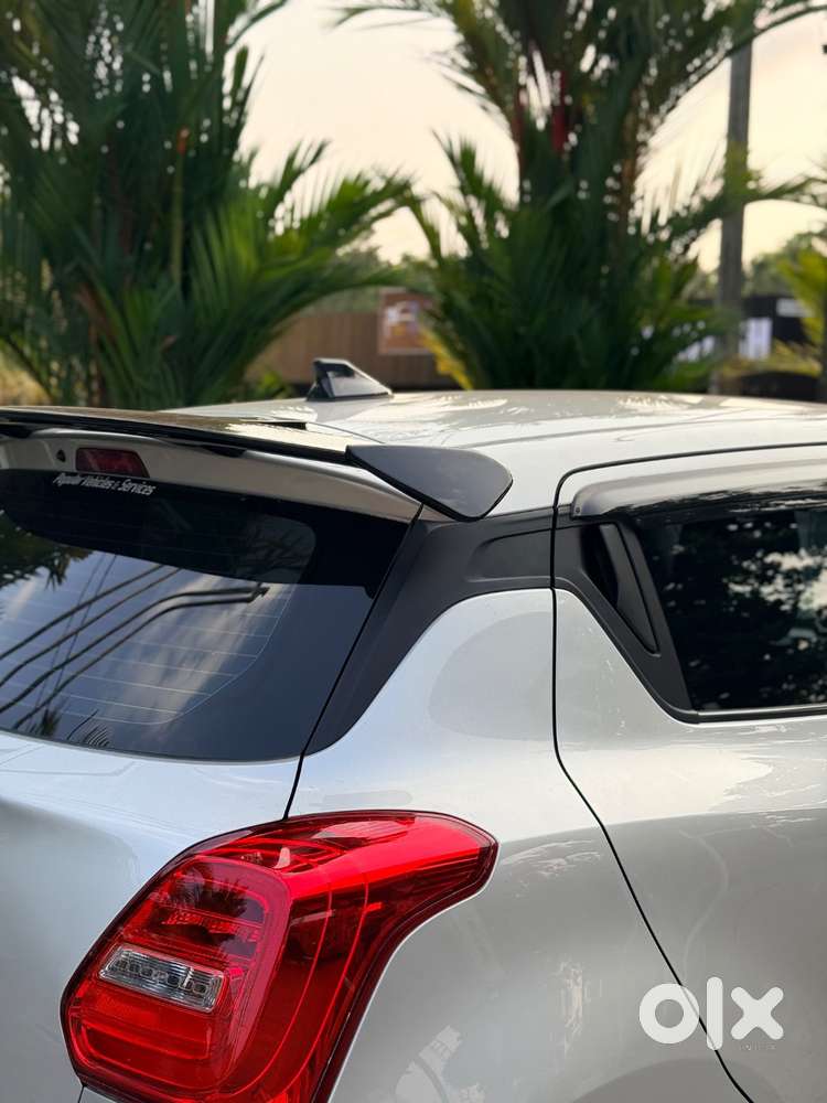 Maruti Suzuki Swift 2023-24 Reg