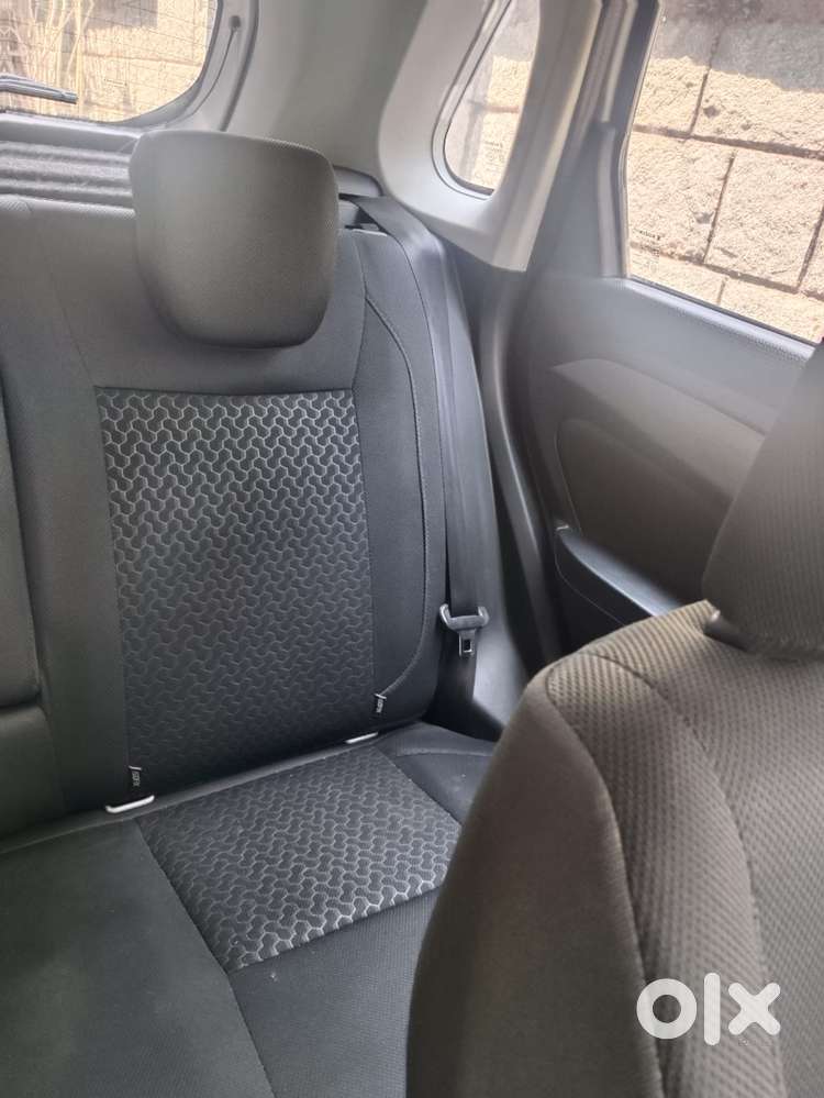 Maruti Suzuki Brezza 1.5 Zxi At Smart Hybrid, 2018, Diesel