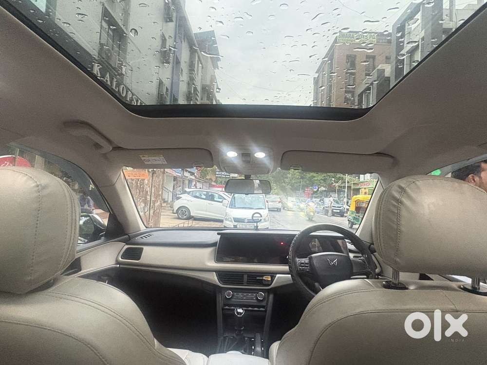 Mahindra Xuv700 2.2 Ax 5 Diesel Mt Str, 2023, Diesel