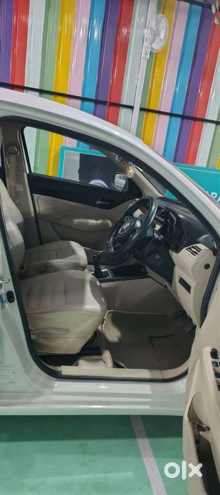 Maruti Suzuki Swift Dzire Vxi(o) Mt, 2018, Petrol