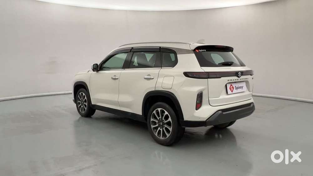 Maruti Suzuki Grand Vitara 1.5 Alpha Plus Intelligent Hybrid Ecvt, 2..