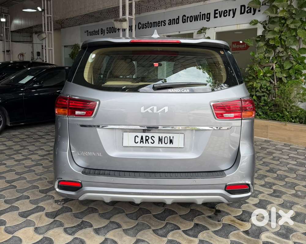 Kia Carnival Premium, 2022, Diesel