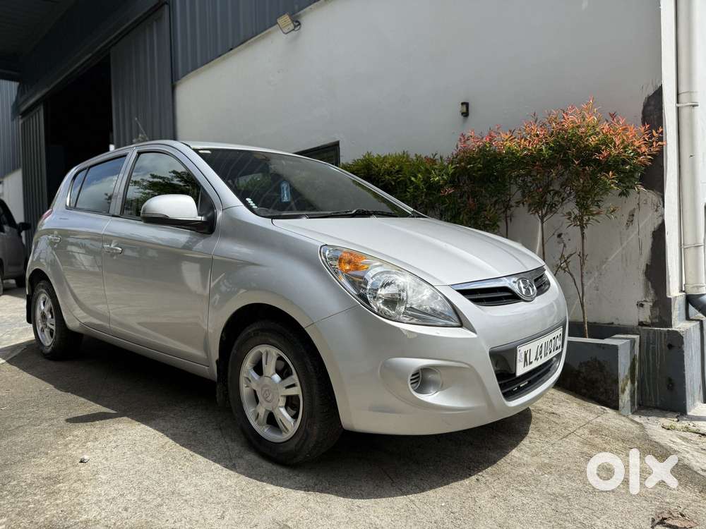 Hyundai I20 Sportz 1.2 Bs-iv, 2010, Petrol