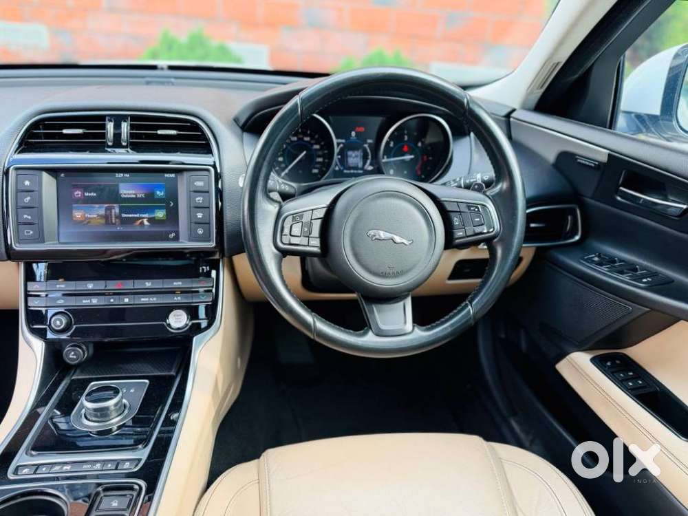 Jaguar Xe Prestige, 2017, Diesel