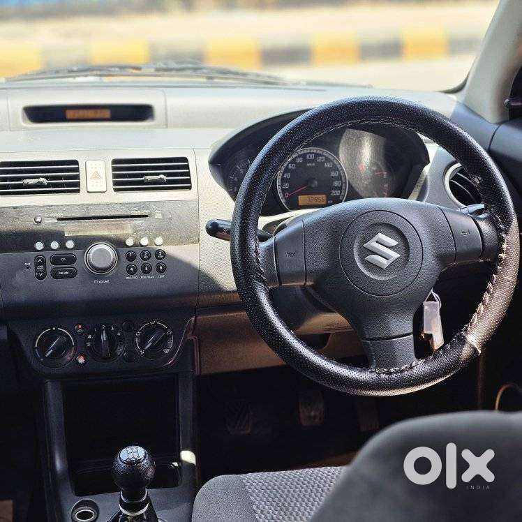 Maruti Suzuki Swift Dzire Vxi, 2010, Petrol