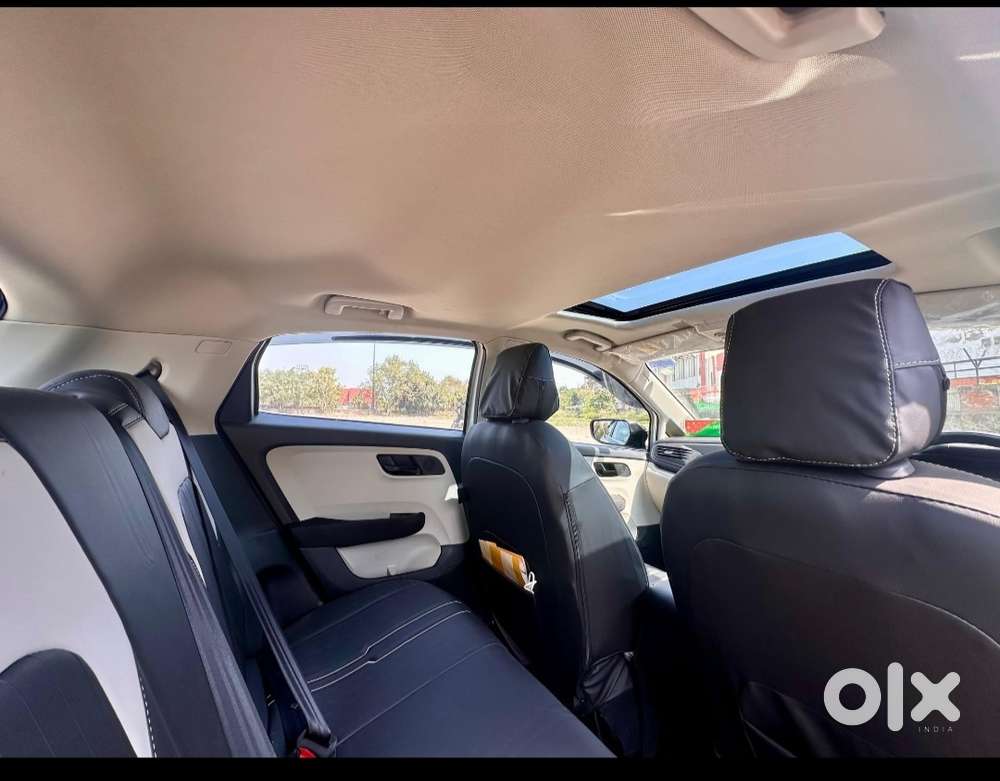 Tata Altroz Creative S, 2025, Petrol