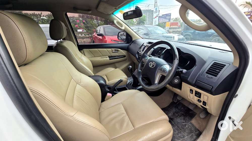 Toyota Fortuner 2011-2016 4x2 Manual, 2015, Diesel