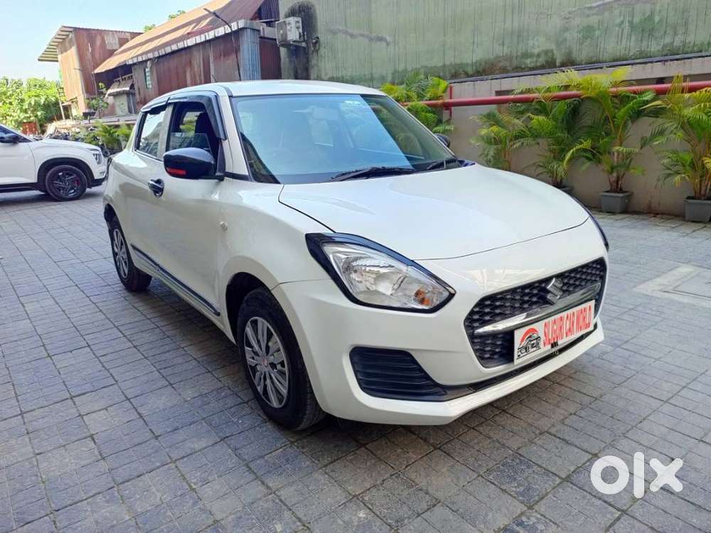 Maruti Suzuki Swift 1.2 Lxi (o), 2022, Petrol