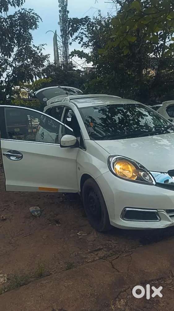 Honda Mobilio Diesel 2014