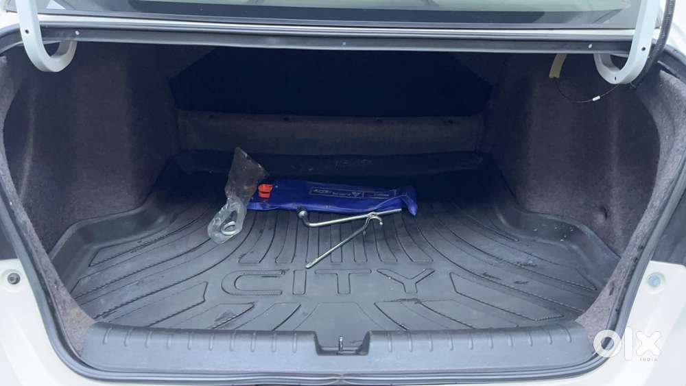 Honda City I-vtec V, 2022, Petrol