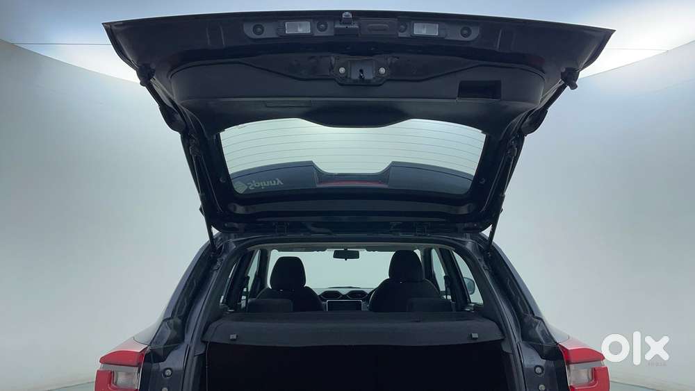 Nissan Magnite 1.0 Xv Premium Turbo Cvt, 2022, Petrol