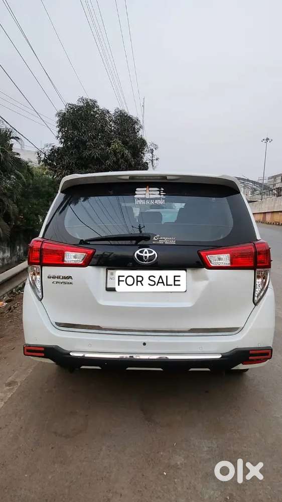 Toyota Innova Crysta 2023 Diesel 30000 Km Driven November 2023