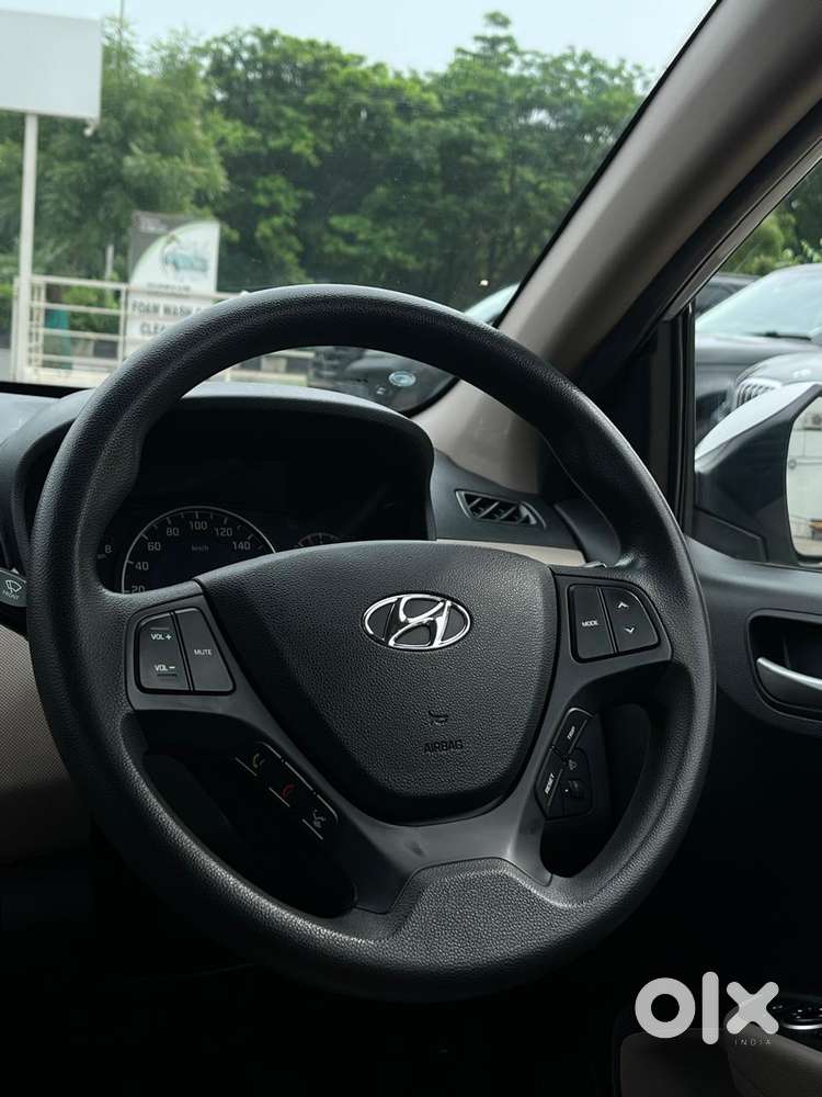 Hyundai Grand I10 At Sportz, 2017, Petrol