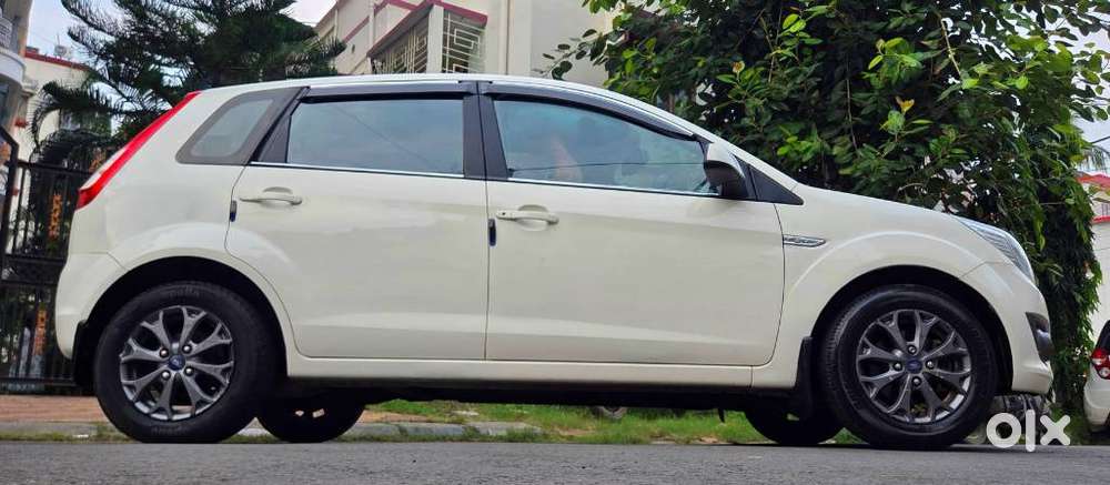 Ford Figo Duratec Titanium 1.2, 2015, Petrol