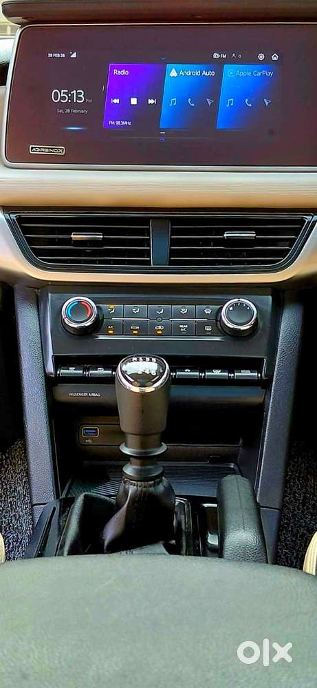 Mahindra Xuv700 2.2 Ax 5 Diesel Mt 7 Str, 2022, Diesel