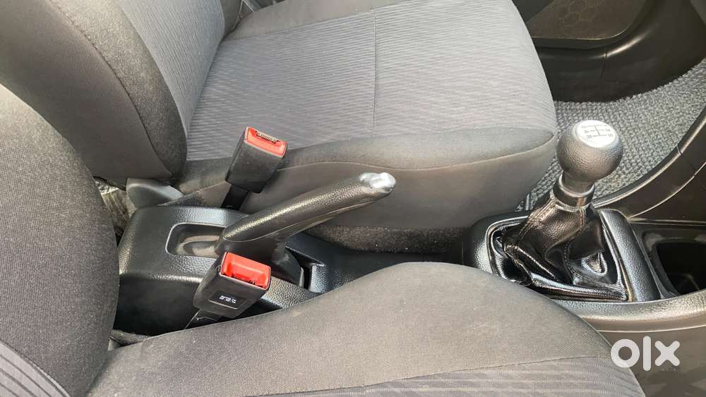 Maruti Suzuki Swift Vxi, 2016, Petrol