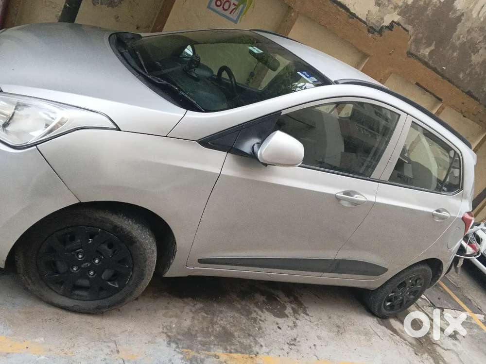 Hyundai Grand I10 Sportz 2015