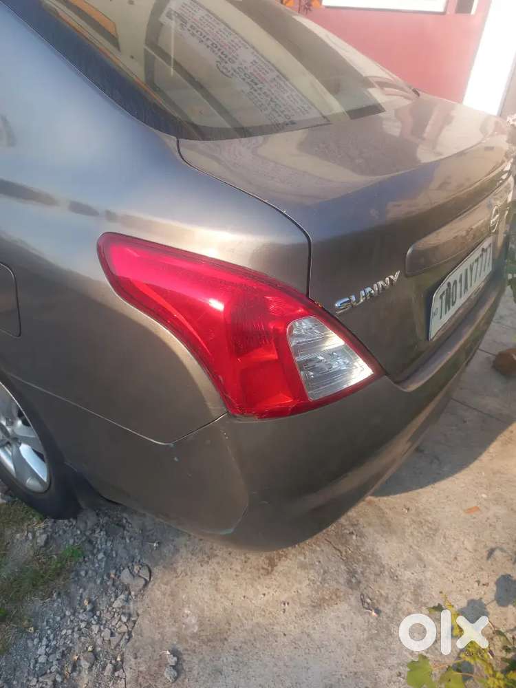 Nissan Sunny 2011 Petrol 57085 Km Driven