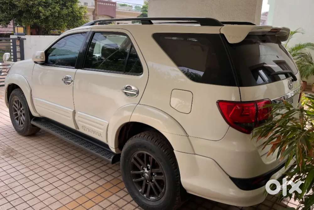 Toyota Fortuner 2013 Trd Sportivo Pearl White Manual