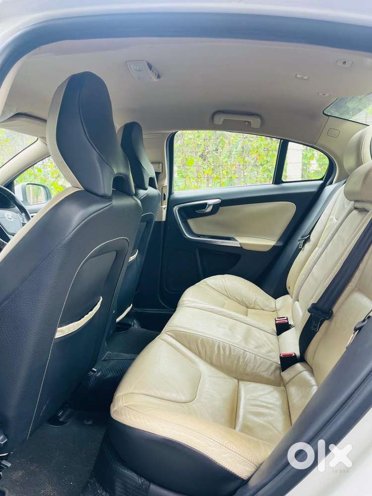 Volvo S60 Kinetic D3, 2012, Diesel