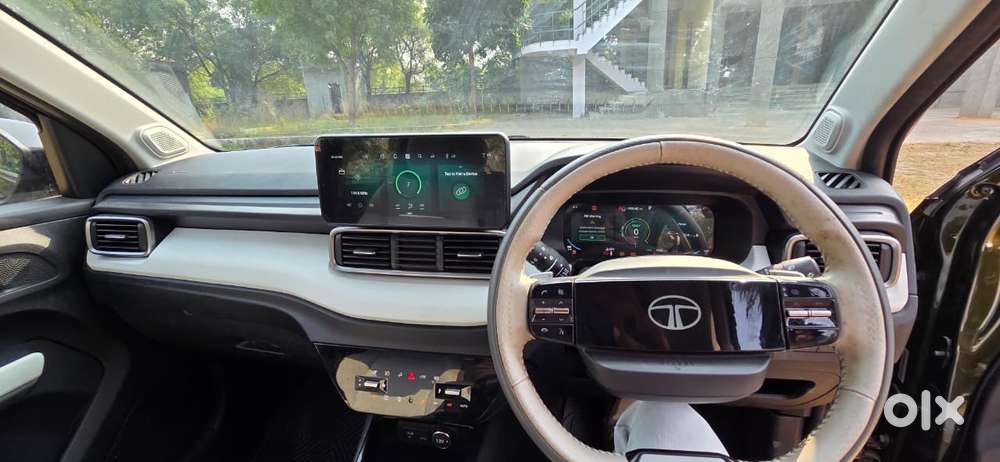 Tata Punch Ev Empowered Lr, 2025, Electric