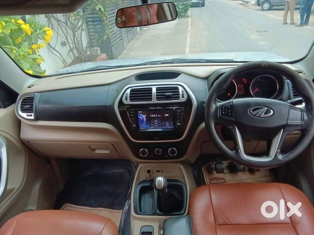 Mahindra Tuv 300 T10, 2019, Diesel