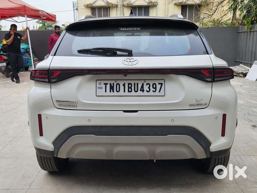 Toyota Urban Cruiser Taisor V 1.0 Petrol Mt Dual Tone, 2024, Petrol