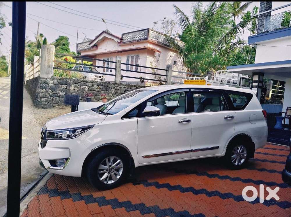 Toyota Innova Crysta