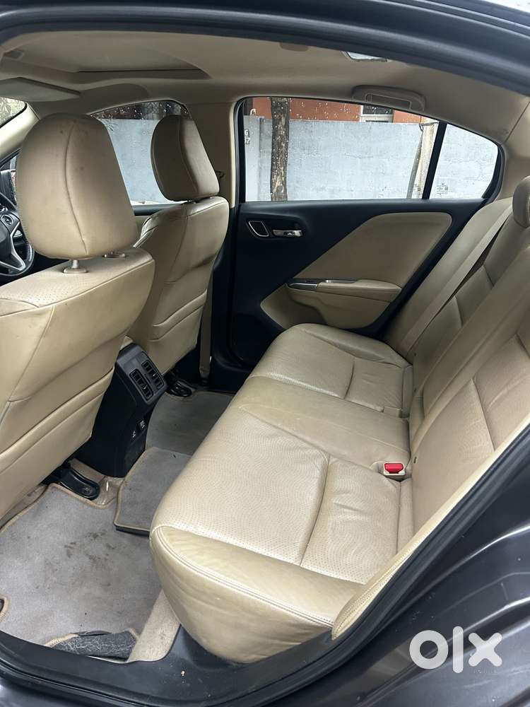 Honda City V Mt Sunroof, 2017, Petrol