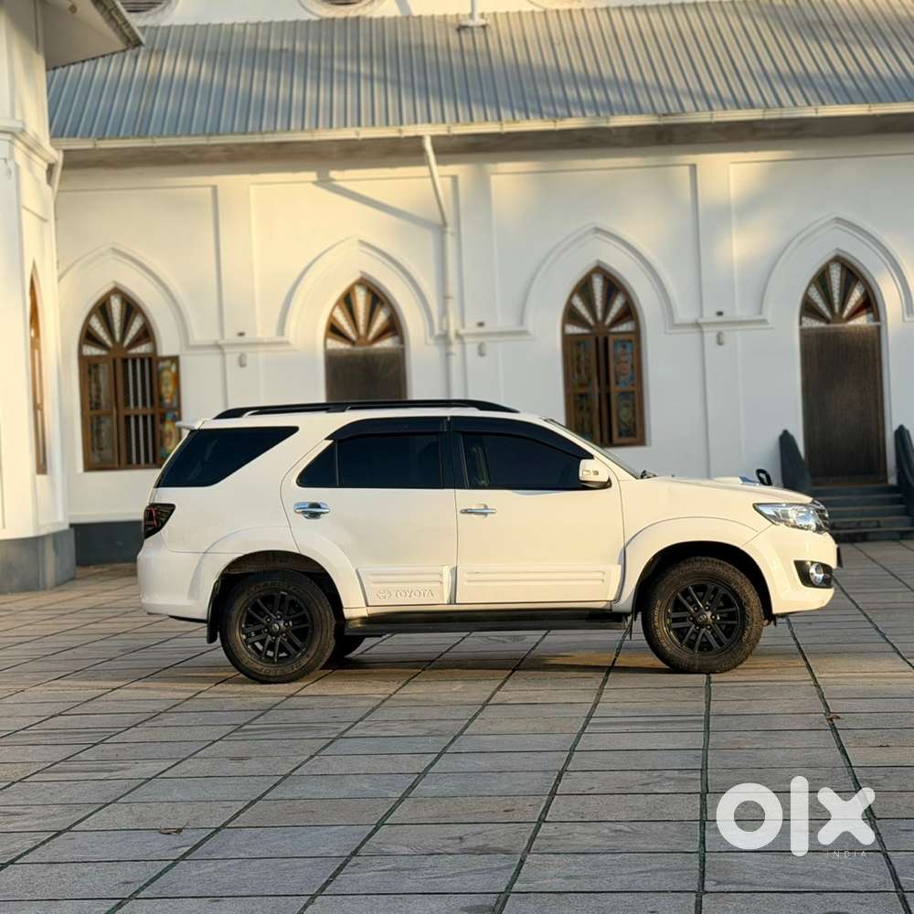 Toyota Fortuner 4x4 Automatic 2015