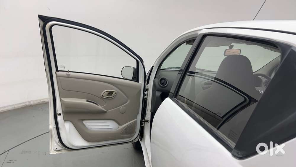 Datsun Redigo T Option, 2016, Petrol