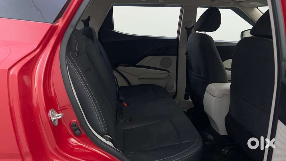 Mahindra Xuv300 W6 Amt Diesel, 2022, Diesel