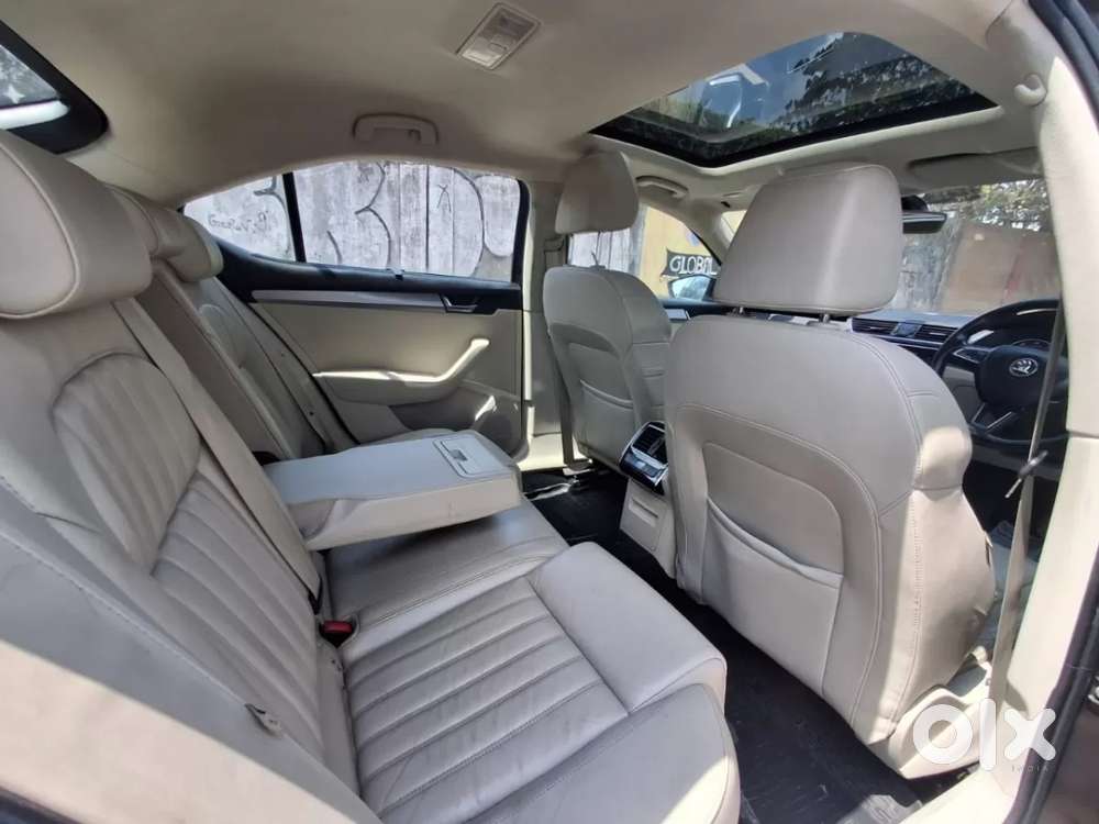 Skoda Superb [ ] 1.8 Style Tsi At, 2018, Petrol