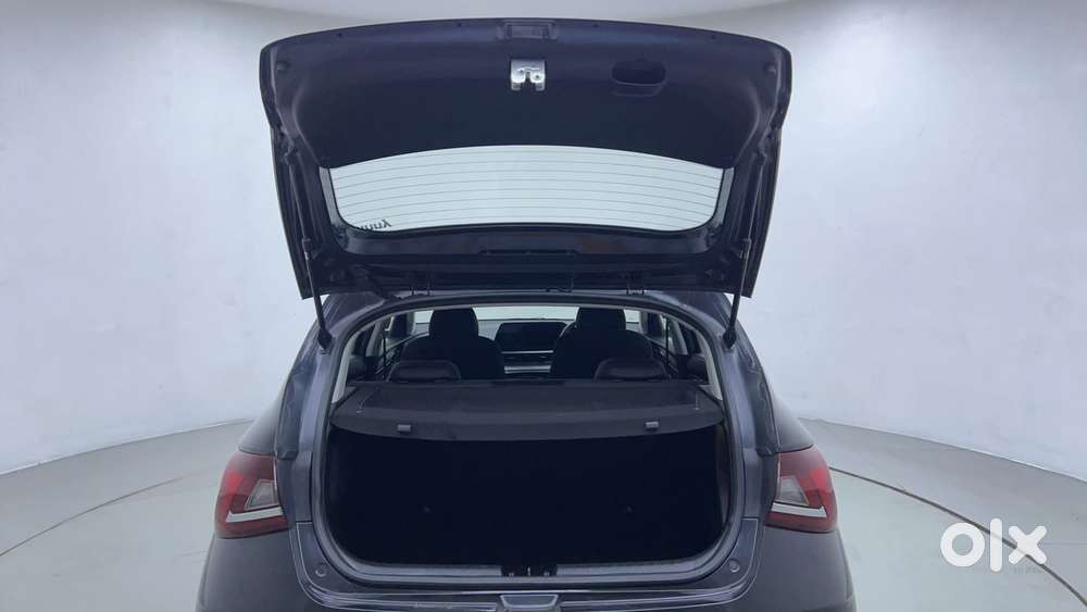 Hyundai New I20 1.2 Asta (o) Mt, 2022, Petrol