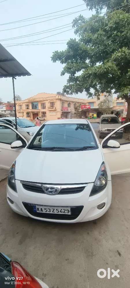 Hyundai I20 2012 Diesel 100000 Km Driven