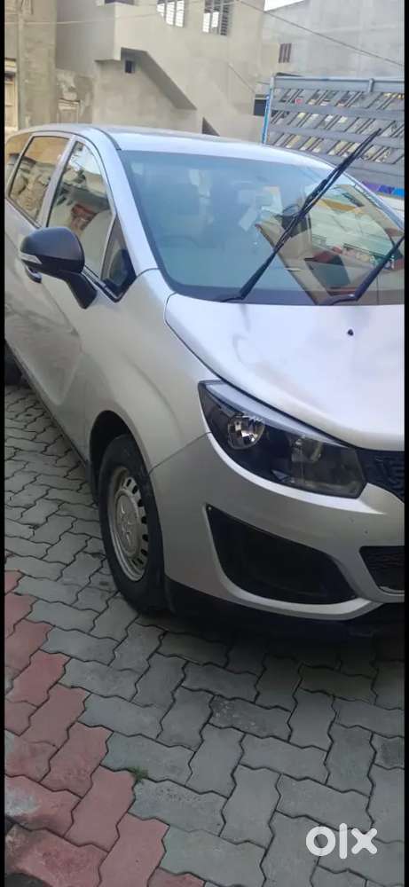 Mahindra Marazzo Diesel 2018