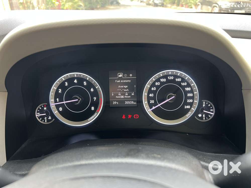 Hyundai Creta Sx Petrol Mt, 2022, Petrol