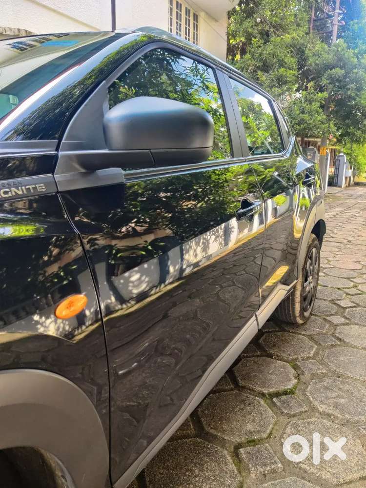 Nissan Magnite 1.0 Xe Amt Ez Shift 2024