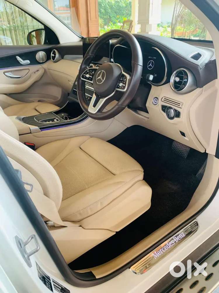 Mercedes-benz Glc 2022 Petrol 19965 Km Driven