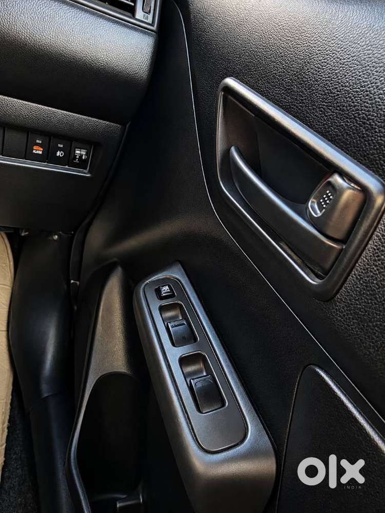 Maruti Suzuki Swift Lxi Optional-o, 2020, Cng & Hybrids