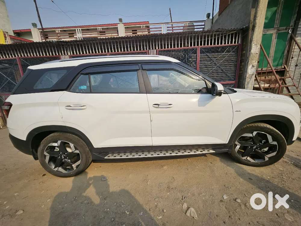 Hyundai Alcazar 2023 Petrol Well Maintained