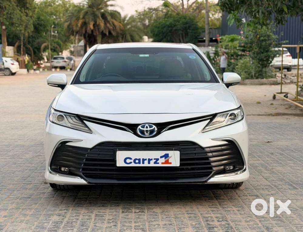 Toyota Camry Hybrid, 2023, Petrol