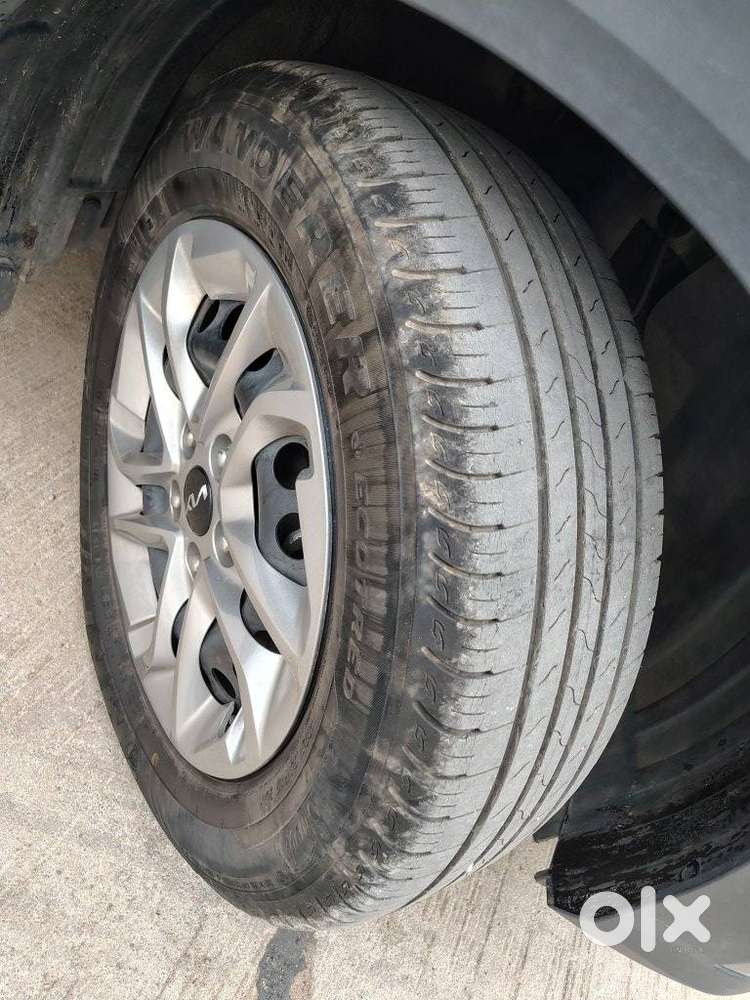 Kia Carens 1.4 Prestige 7 Str, 2022, Petrol