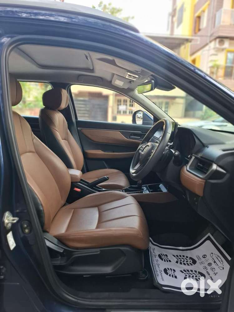 Honda Elevate Zx Cvt, 2023, Petrol