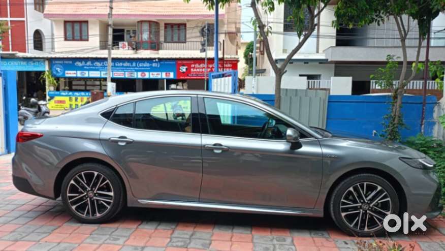 Toyota Camry Hybrid, 2025, Cng & Hybrids